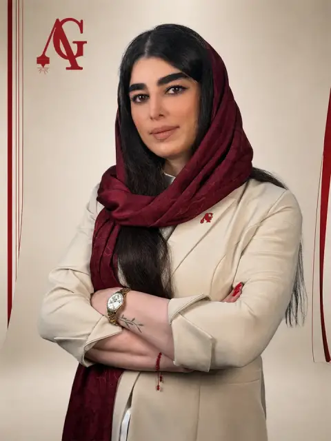 خانم همتی
