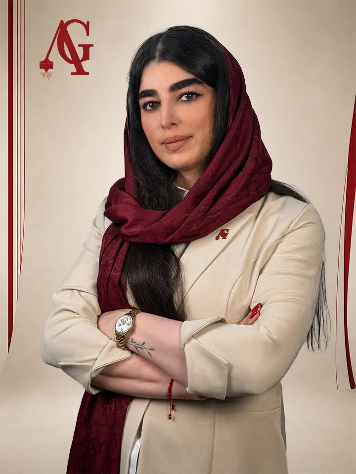 خانم همتی
